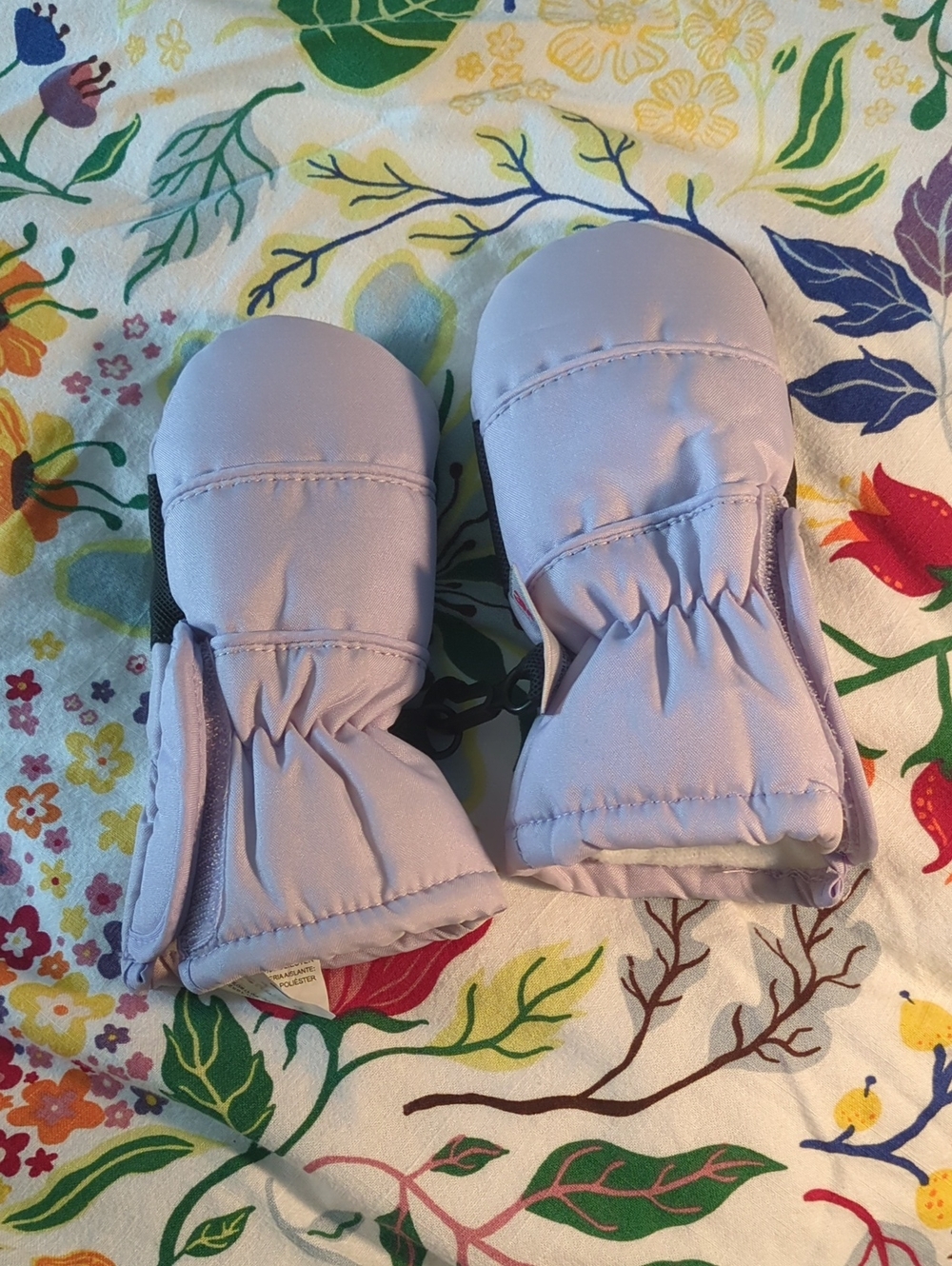 Kids Light Purple Winter Mittens - Padded Cold-Weather Gloves